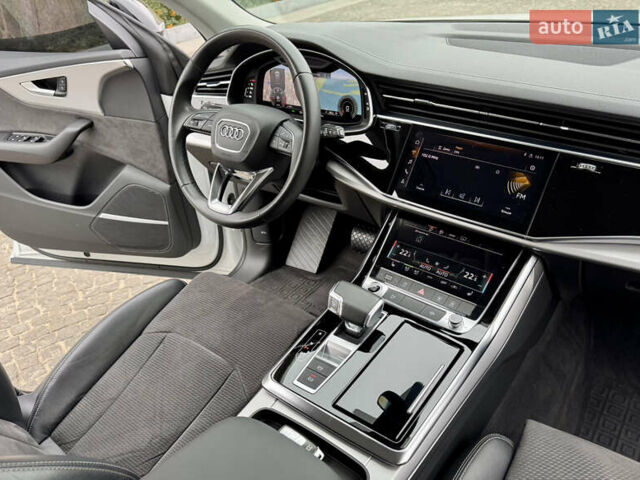 Білий Ауді Q8, об'ємом двигуна 2.97 л та пробігом 94 тис. км за 72500 $, фото 47 на Automoto.ua