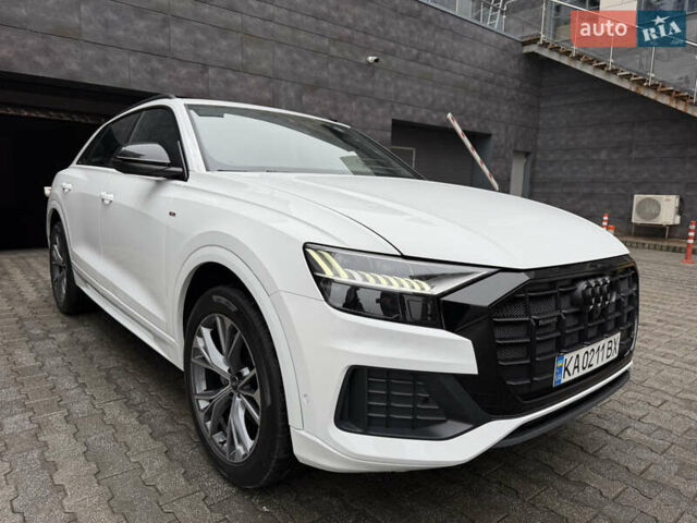 Білий Ауді Q8, об'ємом двигуна 2.97 л та пробігом 15 тис. км за 79900 $, фото 16 на Automoto.ua