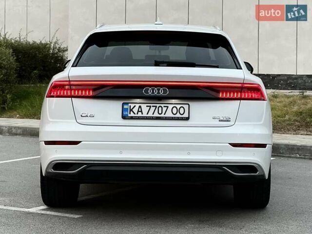 Ауди Q8 2023 в Киеве на Automoto.ua Белый Ауди Q8, объемом двигателя 2.97 л и пробегом 71 тыс. км за 75900 $, фото 19 на Automoto.ua