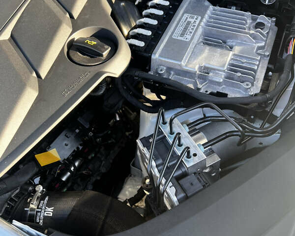 Белый Ауди Q8, объемом двигателя 3 л и пробегом 39 тыс. км за 73500 $, фото 42 на Automoto.ua