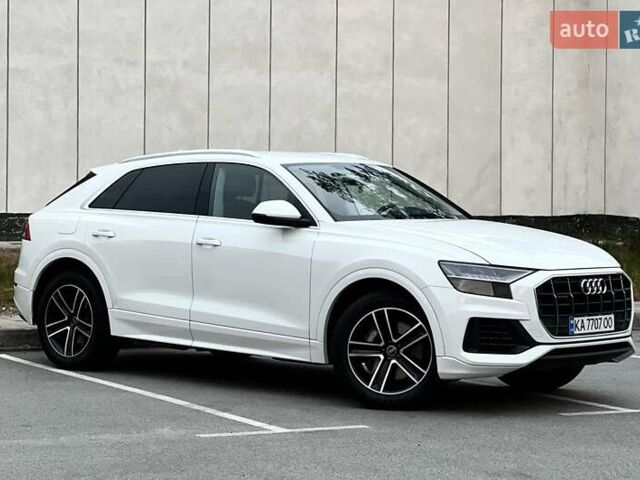 Ауди Q8 2023 в Киеве на Automoto.ua Белый Ауди Q8, объемом двигателя 2.97 л и пробегом 71 тыс. км за 75900 $, фото 28 на Automoto.ua