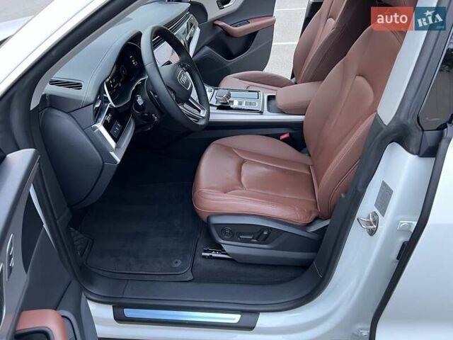 Ауди Q8 2023 в Киеве на Automoto.ua Белый Ауди Q8, объемом двигателя 2.97 л и пробегом 71 тыс. км за 75900 $, фото 39 на Automoto.ua