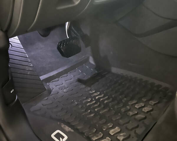 Белый Ауди Q8, объемом двигателя 3 л и пробегом 39 тыс. км за 73500 $, фото 17 на Automoto.ua