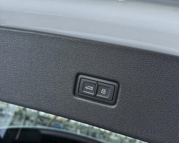 Белый Ауди Q8, объемом двигателя 3 л и пробегом 1 тыс. км за 106950 $, фото 65 на Automoto.ua