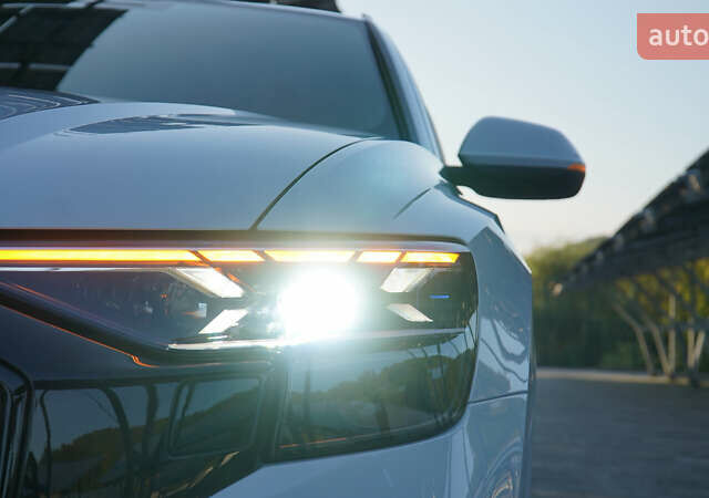Белый Ауди Q8, объемом двигателя 3 л и пробегом 1 тыс. км за 119000 $, фото 4 на Automoto.ua