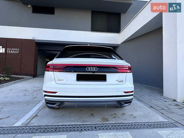 Белый Ауди Q8, объемом двигателя 2.97 л и пробегом 110 тыс. км за 65000 $, фото 1 на Automoto.ua