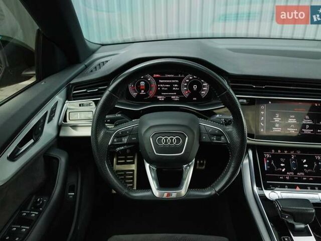 Черный Ауди Q8, объемом двигателя 3 л и пробегом 196 тыс. км за 51000 $, фото 44 на Automoto.ua