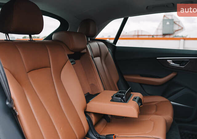 Ауди Q8 2018 в Киеве на Automoto.ua Черный Ауди Q8, объемом двигателя 3 л и пробегом 169 тыс. км за 49555 $, фото 50 на Automoto.ua