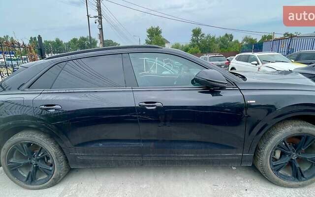 Черный Ауди Q8, объемом двигателя 3 л и пробегом 163 тыс. км за 24000 $, фото 9 на Automoto.ua