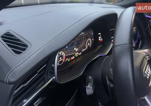 Чорний Ауді Q8, об'ємом двигуна 2.97 л та пробігом 142 тис. км за 59500 $, фото 41 на Automoto.ua