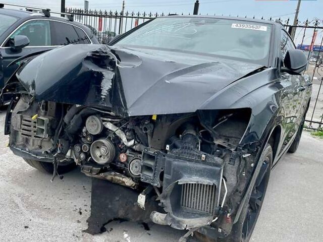 Черный Ауди Q8, объемом двигателя 3 л и пробегом 163 тыс. км за 24000 $, фото 2 на Automoto.ua