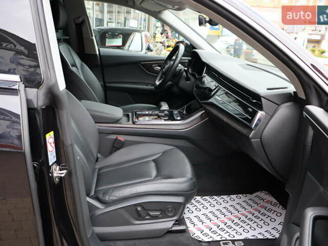 Ауди Q8 2018 в Львове на Automoto.ua Черный Ауди Q8, объемом двигателя 3 л и пробегом 119 тыс. км за 54900 $, фото 46 на Automoto.ua