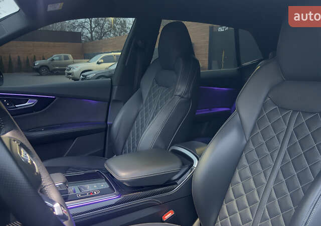 Чорний Ауді Q8, об'ємом двигуна 2.97 л та пробігом 142 тис. км за 59500 $, фото 49 на Automoto.ua