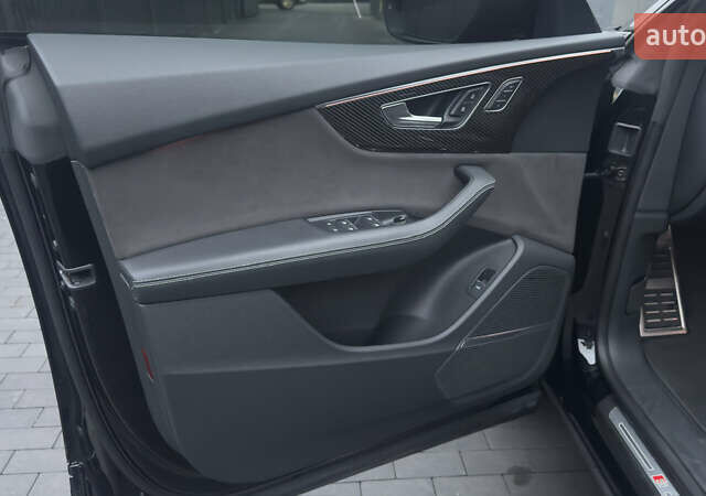 Чорний Ауді Q8, об'ємом двигуна 2.97 л та пробігом 142 тис. км за 59500 $, фото 24 на Automoto.ua