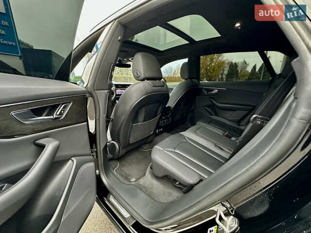 Черный Ауди Q8, объемом двигателя 3 л и пробегом 67 тыс. км за 44000 $, фото 9 на Automoto.ua