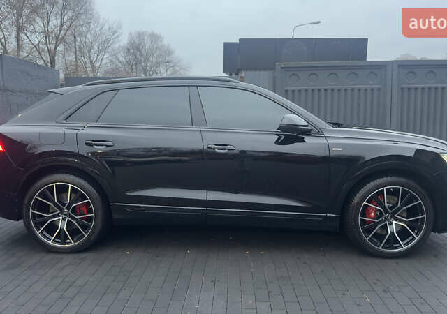 Чорний Ауді Q8, об'ємом двигуна 2.97 л та пробігом 142 тис. км за 59500 $, фото 17 на Automoto.ua