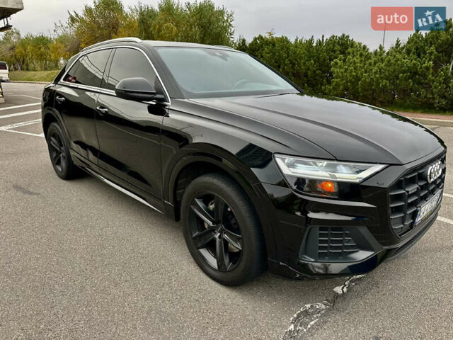 Черный Ауди Q8, объемом двигателя 3 л и пробегом 67 тыс. км за 44000 $, фото 1 на Automoto.ua