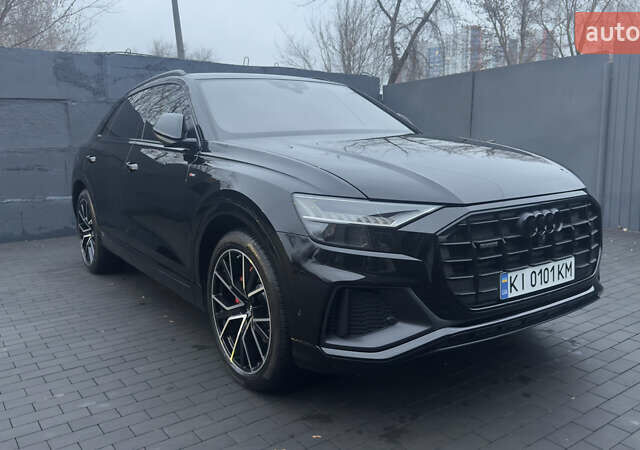 Чорний Ауді Q8, об'ємом двигуна 2.97 л та пробігом 142 тис. км за 59500 $, фото 1 на Automoto.ua