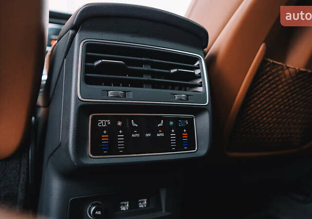 Ауди Q8 2018 в Киеве на Automoto.ua Черный Ауди Q8, объемом двигателя 3 л и пробегом 169 тыс. км за 49555 $, фото 48 на Automoto.ua