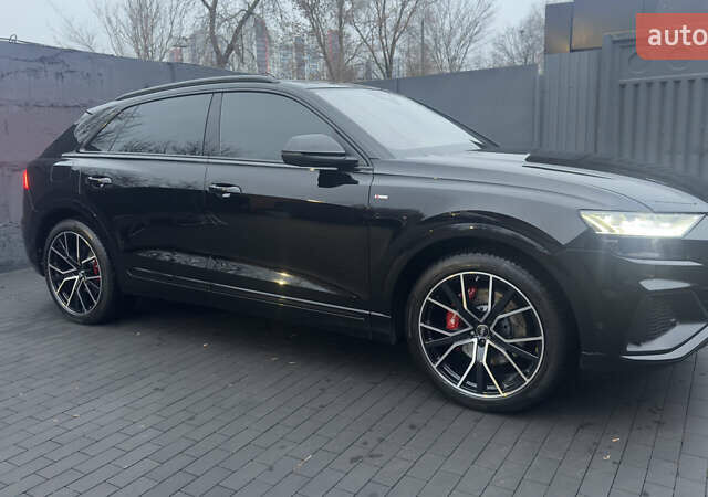 Чорний Ауді Q8, об'ємом двигуна 2.97 л та пробігом 142 тис. км за 59500 $, фото 16 на Automoto.ua