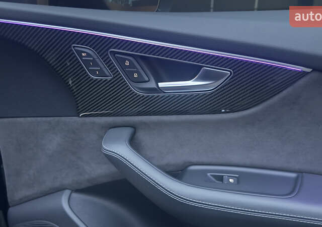 Чорний Ауді Q8, об'ємом двигуна 2.97 л та пробігом 142 тис. км за 59500 $, фото 63 на Automoto.ua