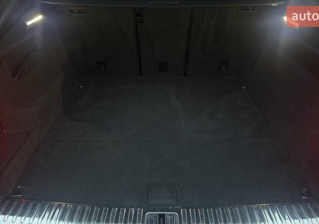 Чорний Ауді Q8, об'ємом двигуна 2.97 л та пробігом 142 тис. км за 59500 $, фото 51 на Automoto.ua