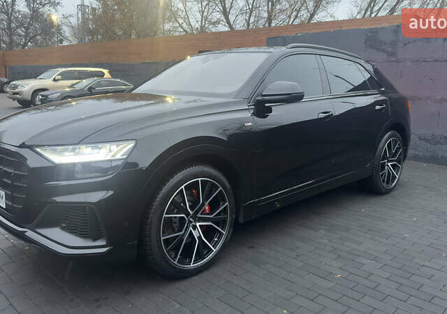 Чорний Ауді Q8, об'ємом двигуна 2.97 л та пробігом 142 тис. км за 59500 $, фото 11 на Automoto.ua
