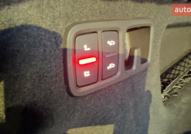 Чорний Ауді Q8, об'ємом двигуна 2.97 л та пробігом 142 тис. км за 59500 $, фото 53 на Automoto.ua