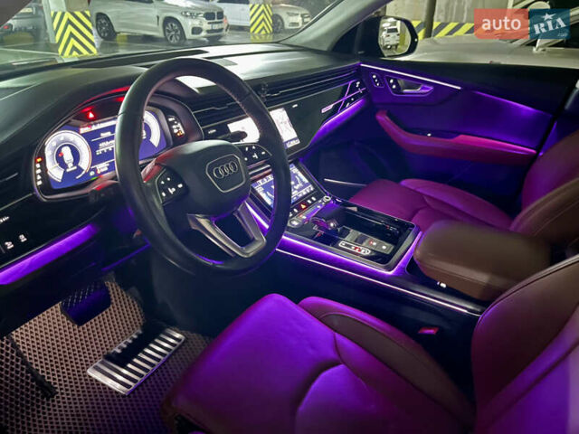 Чорний Ауді Q8, об'ємом двигуна 3 л та пробігом 146 тис. км за 50999 $, фото 30 на Automoto.ua