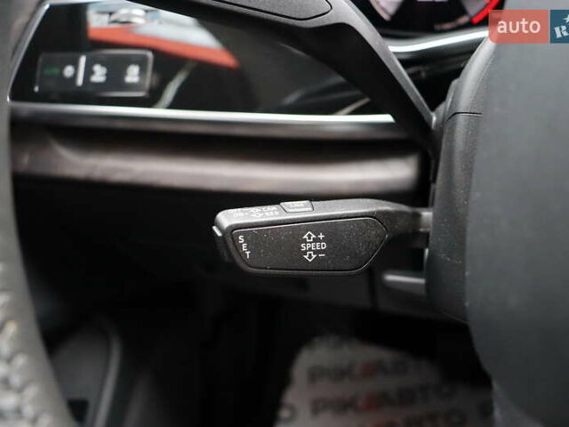 Ауди Q8 2018 в Львове на Automoto.ua Черный Ауди Q8, объемом двигателя 3 л и пробегом 119 тыс. км за 54900 $, фото 22 на Automoto.ua