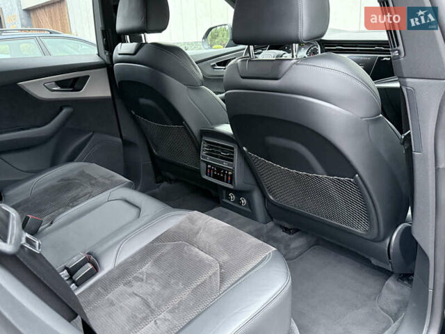 Черный Ауди Q8, объемом двигателя 2.97 л и пробегом 88 тыс. км за 51500 $, фото 43 на Automoto.ua