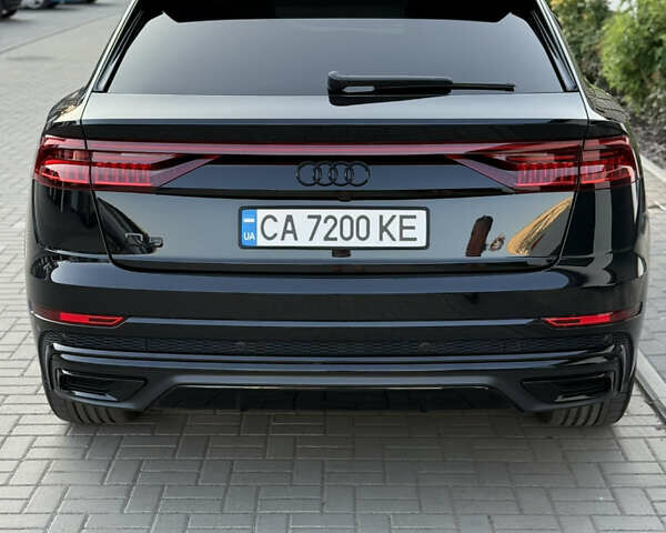 Черный Ауди Q8, объемом двигателя 3 л и пробегом 130 тыс. км за 62000 $, фото 3 на Automoto.ua