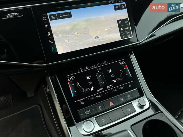 Черный Ауди Q8, объемом двигателя 3 л и пробегом 53 тыс. км за 48500 $, фото 32 на Automoto.ua