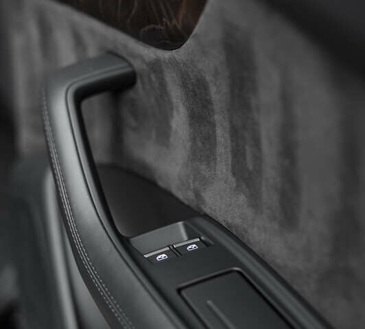 Черный Ауди Q8, объемом двигателя 3 л и пробегом 126 тыс. км за 49900 $, фото 39 на Automoto.ua