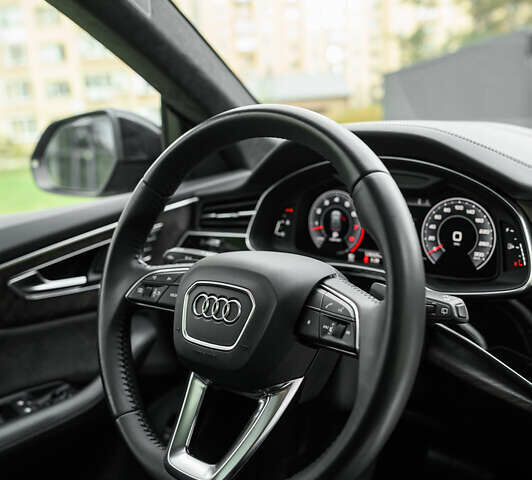 Черный Ауди Q8, объемом двигателя 3 л и пробегом 126 тыс. км за 49900 $, фото 48 на Automoto.ua