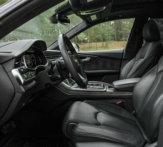 Черный Ауди Q8, объемом двигателя 3 л и пробегом 126 тыс. км за 49900 $, фото 53 на Automoto.ua