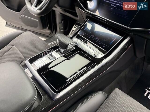 Ауді Q8 2019 у Києві на Automoto.ua Чорний Ауді Q8, об'ємом двигуна 3 л та пробігом 71 тис. км за 62500 $, фото 56 на Automoto.ua