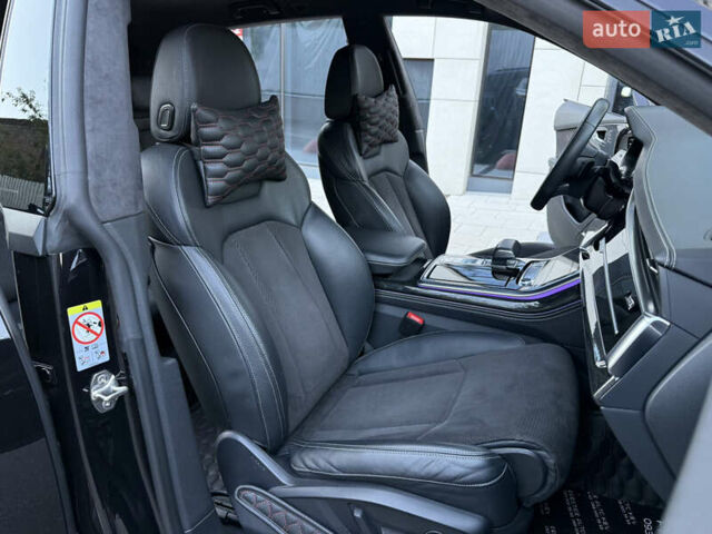 Черный Ауди Q8, объемом двигателя 2.97 л и пробегом 154 тыс. км за 58000 $, фото 47 на Automoto.ua