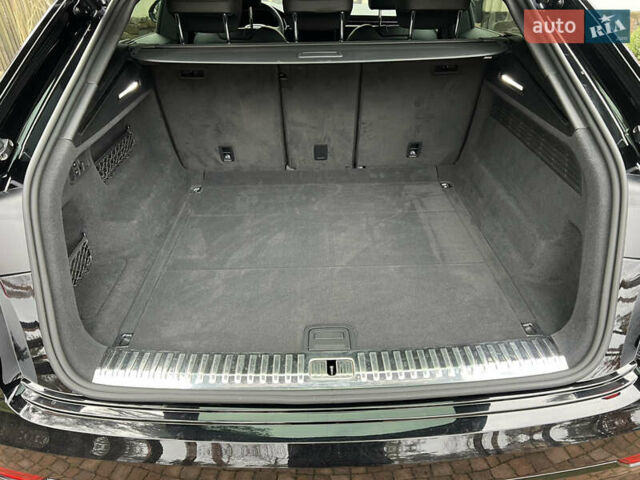 Черный Ауди Q8, объемом двигателя 3 л и пробегом 92 тыс. км за 63900 $, фото 42 на Automoto.ua