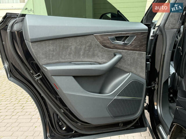 Ауді Q8 2019 у Рівному на Automoto.ua Чорний Ауді Q8, об'ємом двигуна 2.97 л та пробігом 179 тис. км за 53900 $, фото 94 на Automoto.ua