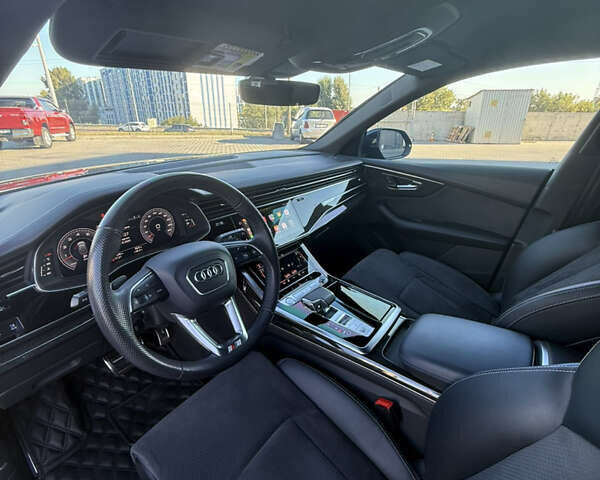 Черный Ауди Q8, объемом двигателя 3 л и пробегом 86 тыс. км за 64900 $, фото 8 на Automoto.ua