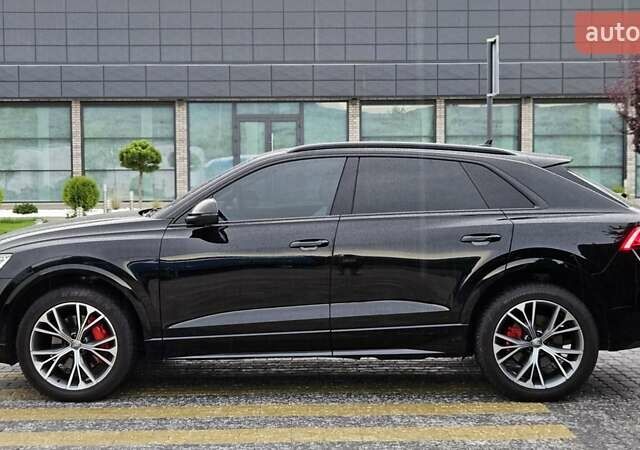 Черный Ауди Q8, объемом двигателя 3 л и пробегом 51 тыс. км за 49999 $, фото 1 на Automoto.ua