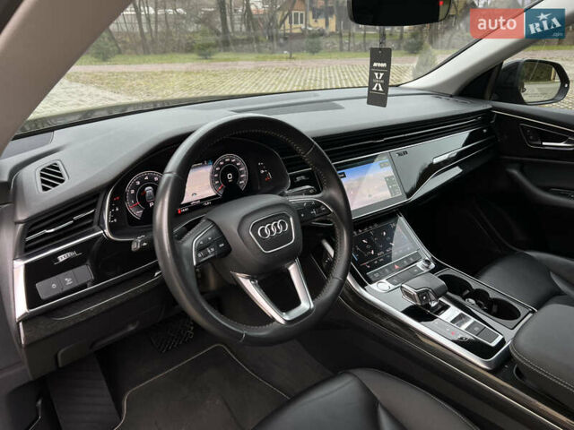 Черный Ауди Q8, объемом двигателя 3 л и пробегом 53 тыс. км за 48500 $, фото 26 на Automoto.ua
