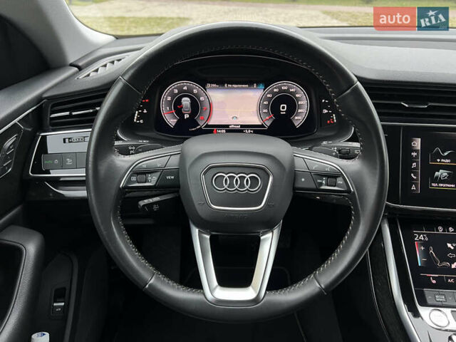 Черный Ауди Q8, объемом двигателя 3 л и пробегом 53 тыс. км за 48500 $, фото 39 на Automoto.ua