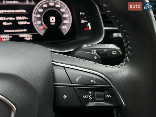 Черный Ауди Q8, объемом двигателя 3 л и пробегом 53 тыс. км за 48500 $, фото 60 на Automoto.ua