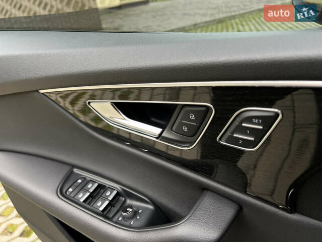 Черный Ауди Q8, объемом двигателя 3 л и пробегом 53 тыс. км за 48500 $, фото 29 на Automoto.ua