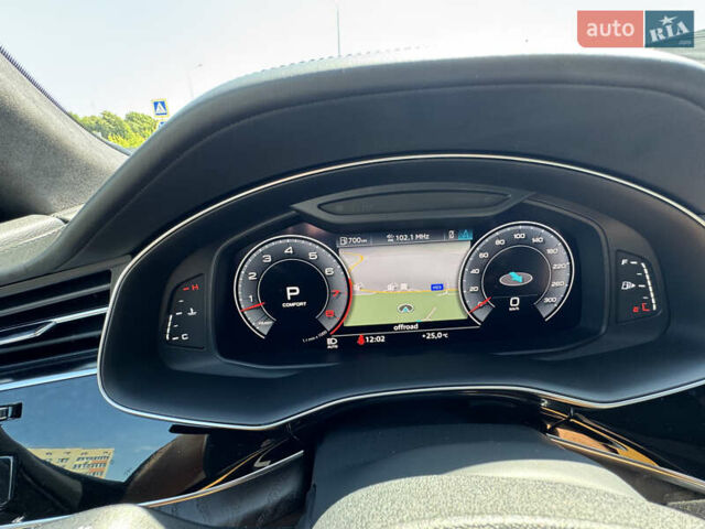 Черный Ауди Q8, объемом двигателя 3 л и пробегом 38 тыс. км за 59800 $, фото 8 на Automoto.ua