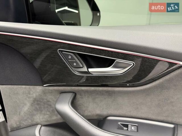 Ауді Q8 2019 у Києві на Automoto.ua Чорний Ауді Q8, об'ємом двигуна 3 л та пробігом 71 тис. км за 62500 $, фото 49 на Automoto.ua