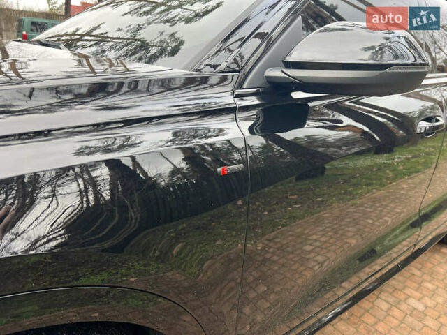 Черный Ауди Q8, объемом двигателя 3 л и пробегом 92 тыс. км за 63900 $, фото 143 на Automoto.ua