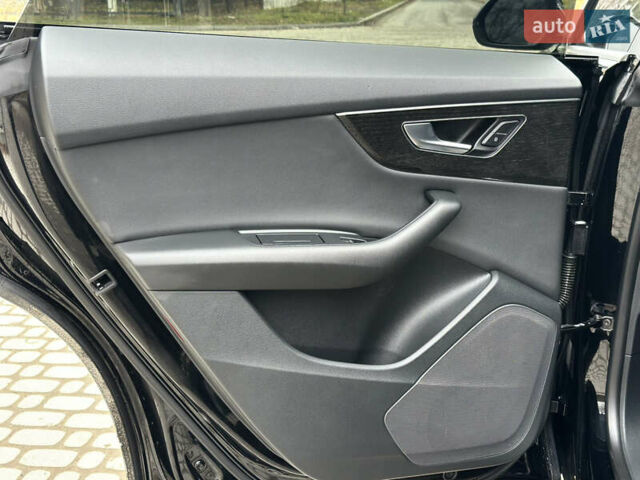 Чорний Ауді Q8, об'ємом двигуна 3 л та пробігом 115 тис. км за 43700 $, фото 28 на Automoto.ua
